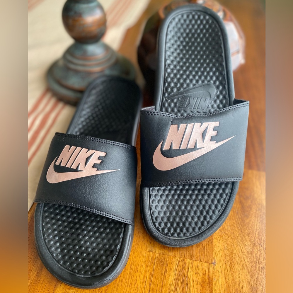 EUC Nike Black and Pink Slide Sandals
